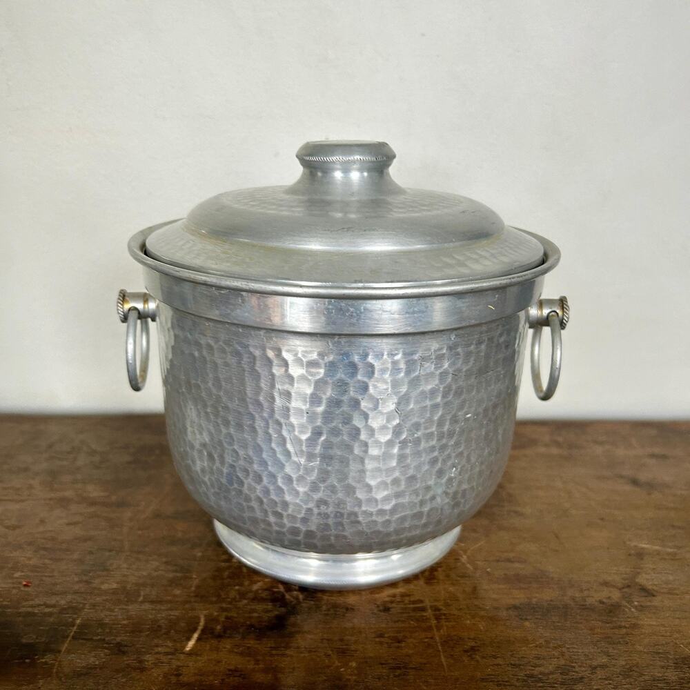 Mid Century Hammered Aluminum Ice Bucket with Lid, Vintage Barware Home Bar Cart
